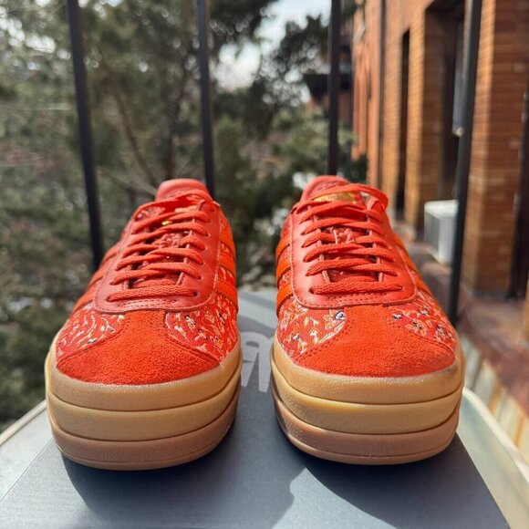 New Adidas Gazelle Bold Platform Sneakers Floral Paisley Red Print Gum Womens 7 - Picture 8 of 14